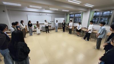 グループワーク「一歩前へ」