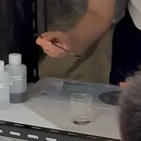 触媒を入れる前の写真