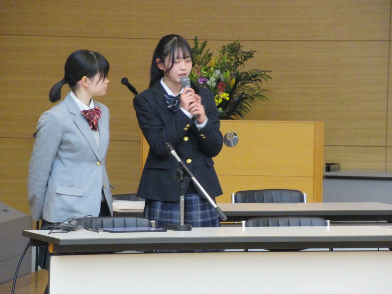 成果発表の様子2